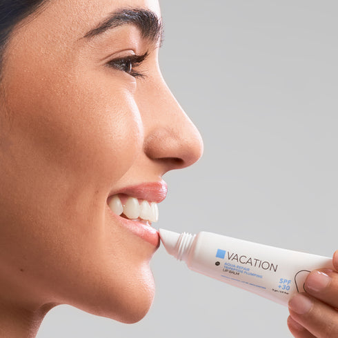 فاكيشن اكوا ريبير ليب بالم برائحة دراجون فروت SPF 30+ لترطيب وامتلاء الشفاه 4.5 جم - Vacation